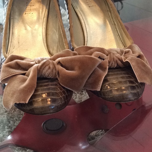 Reptile skin Pumps with velvet bow - Picture 4 of 4